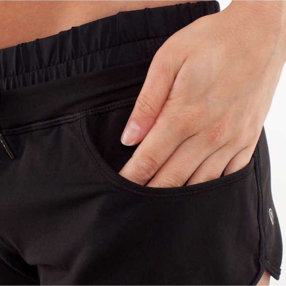 Lululemon Strength and Tone Shorts in Black. Size 4. Pristine Condition. - Picture 7 of 7